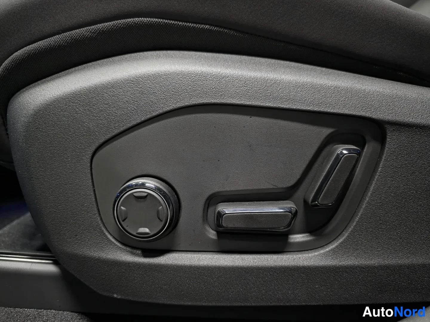 Black Polestar 4 2026, photo 15
