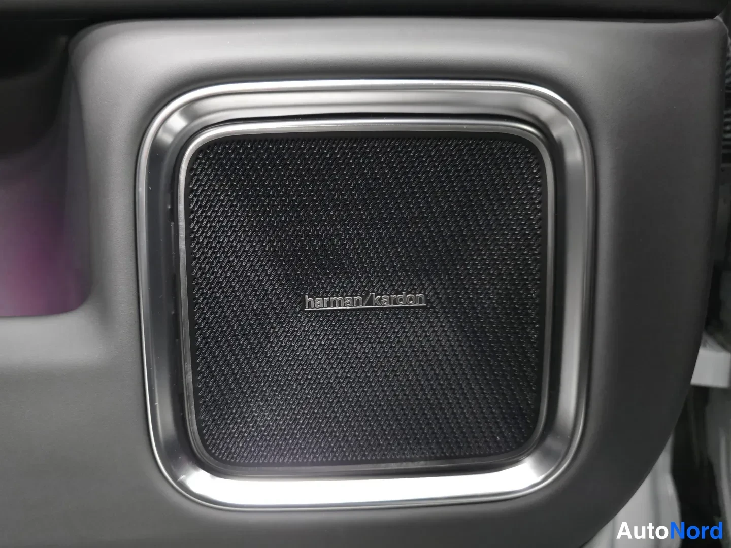 Grey Polestar 4 2026, photo 15