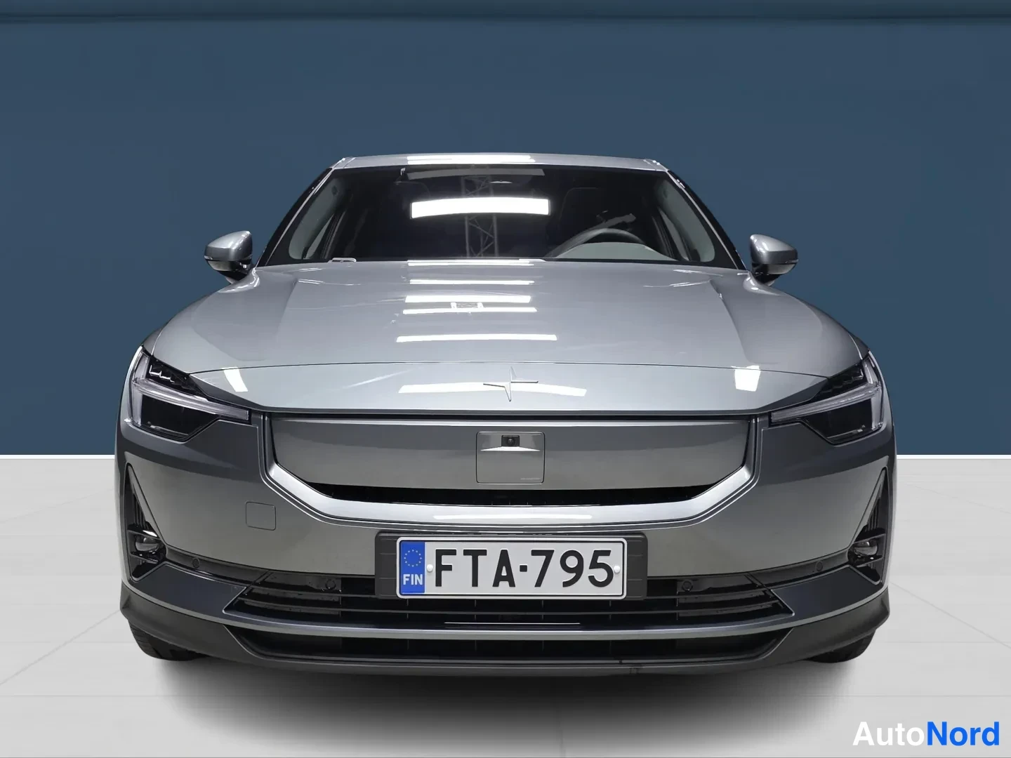 Harmaa Polestar 2 2027, edestä, kuva 3