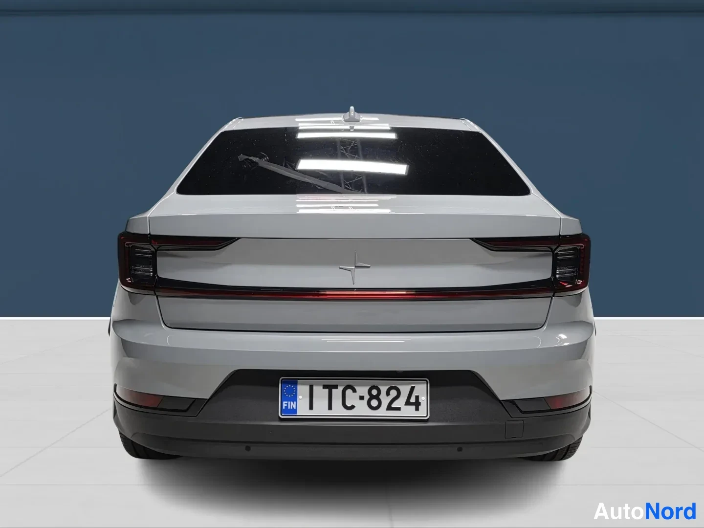 Harmaa Polestar 2 2026, takaa, kuva 6