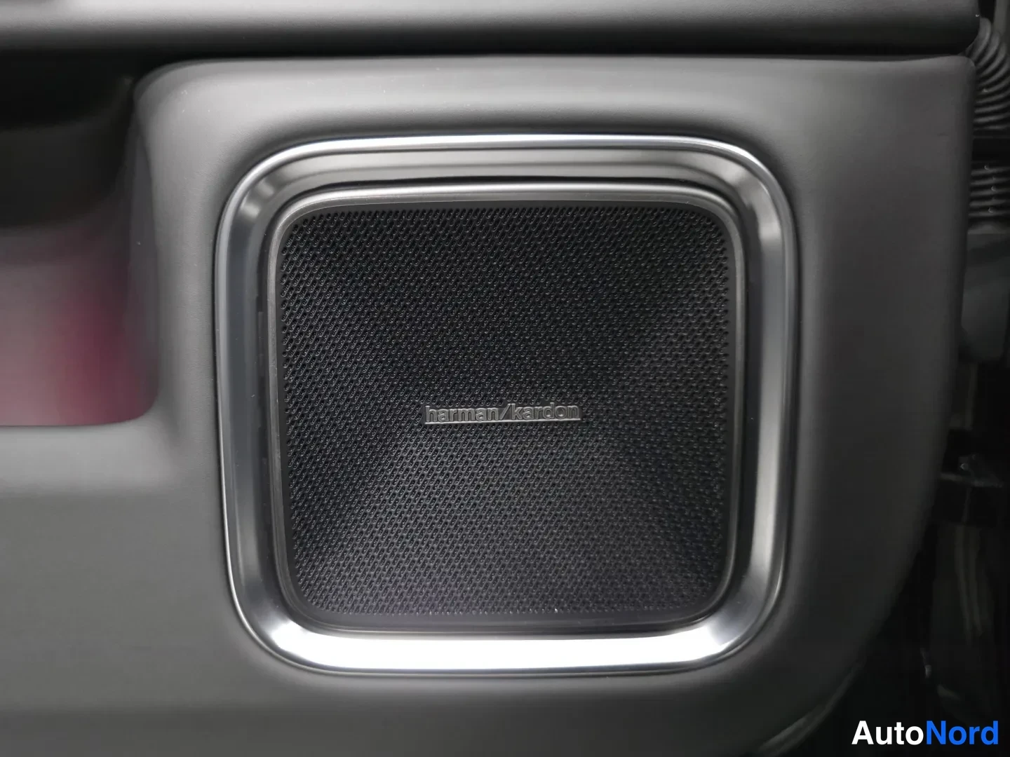 Black Polestar 4 2026, photo 16