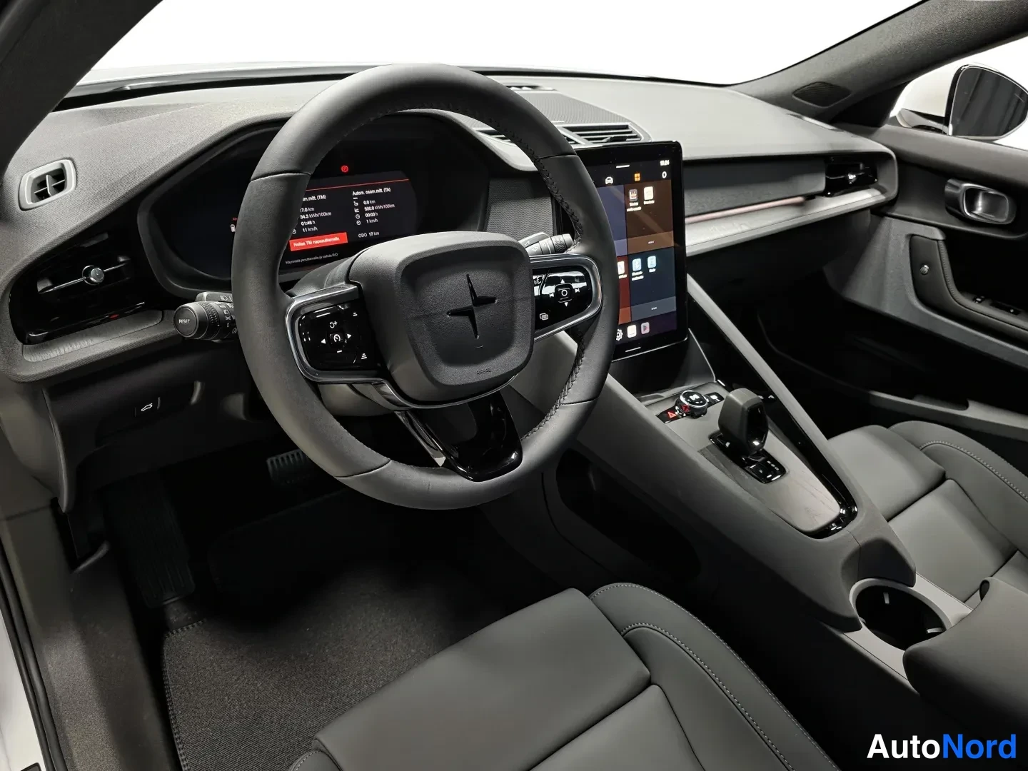 White Polestar 2 2026, photo 9