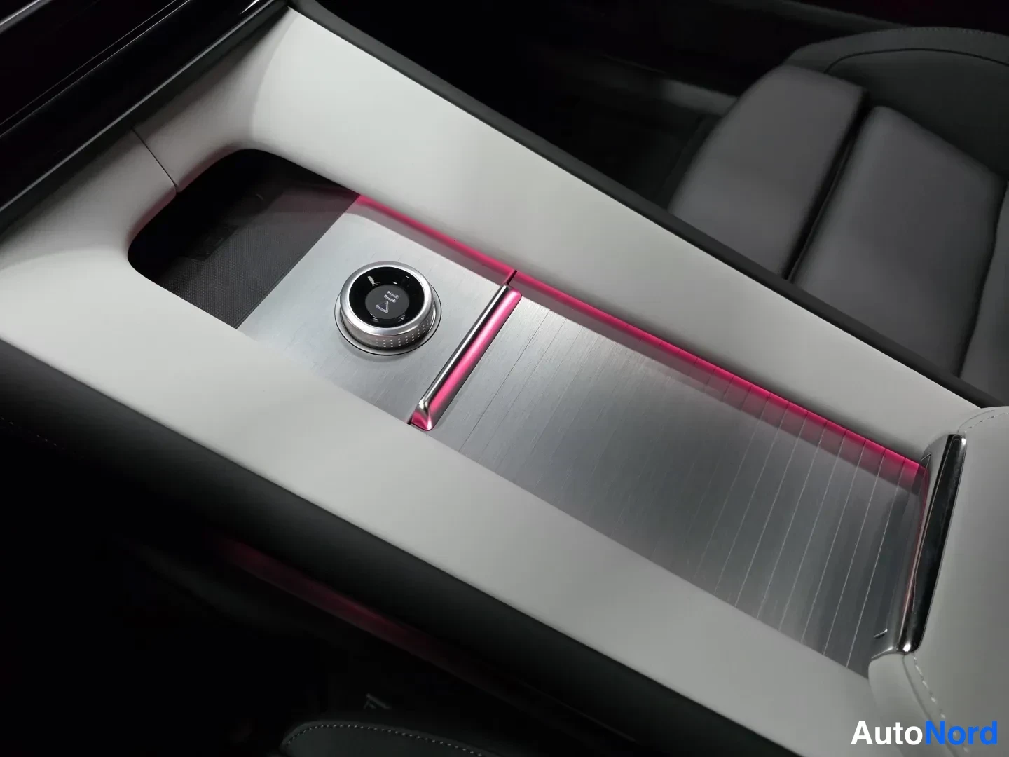 Black Polestar 4 2026, photo 14