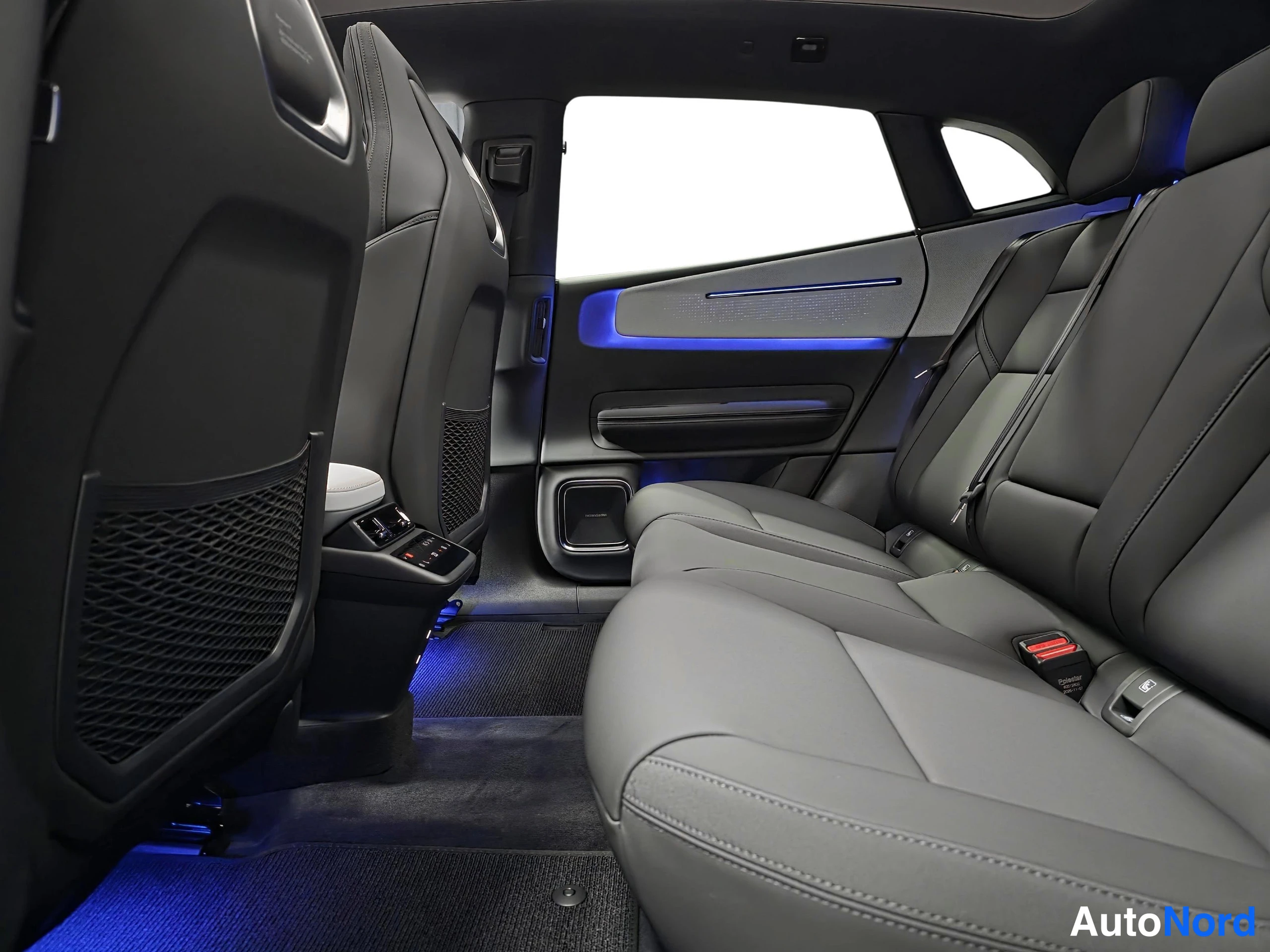 Grey Polestar 4 2026, photo 11