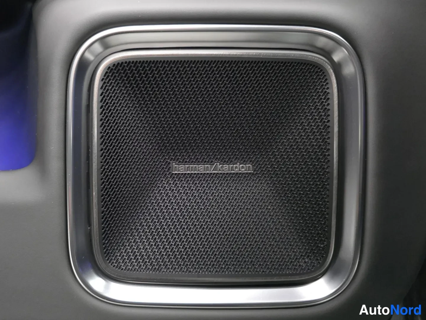 Grey Polestar 4 2026, photo 17