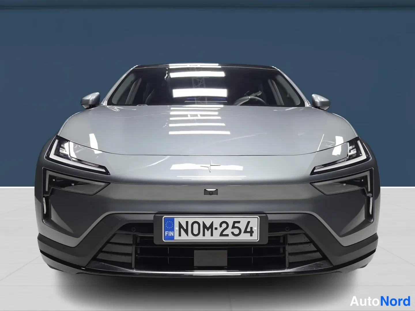 Grey Polestar 4 2026, front, photo 3