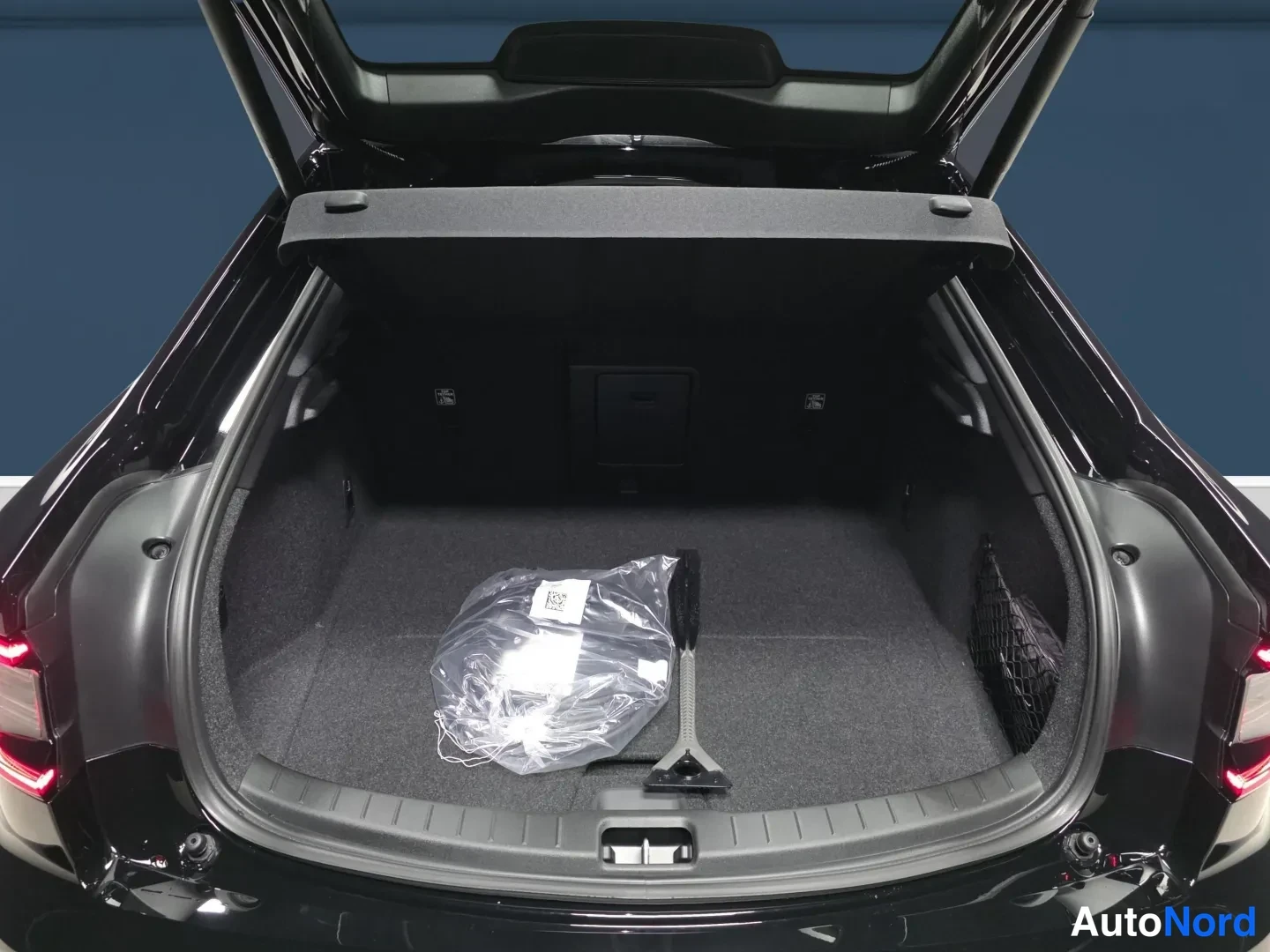Black Polestar 2 2027, rear, photo 6