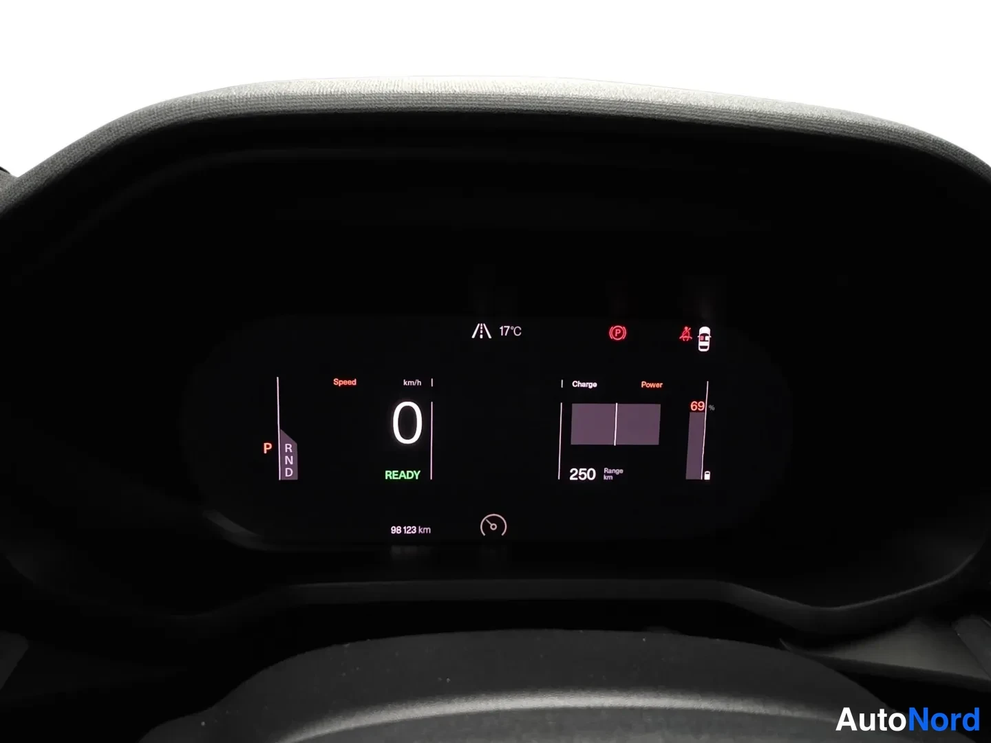 Harmaa Polestar 2 2023, kuva 11