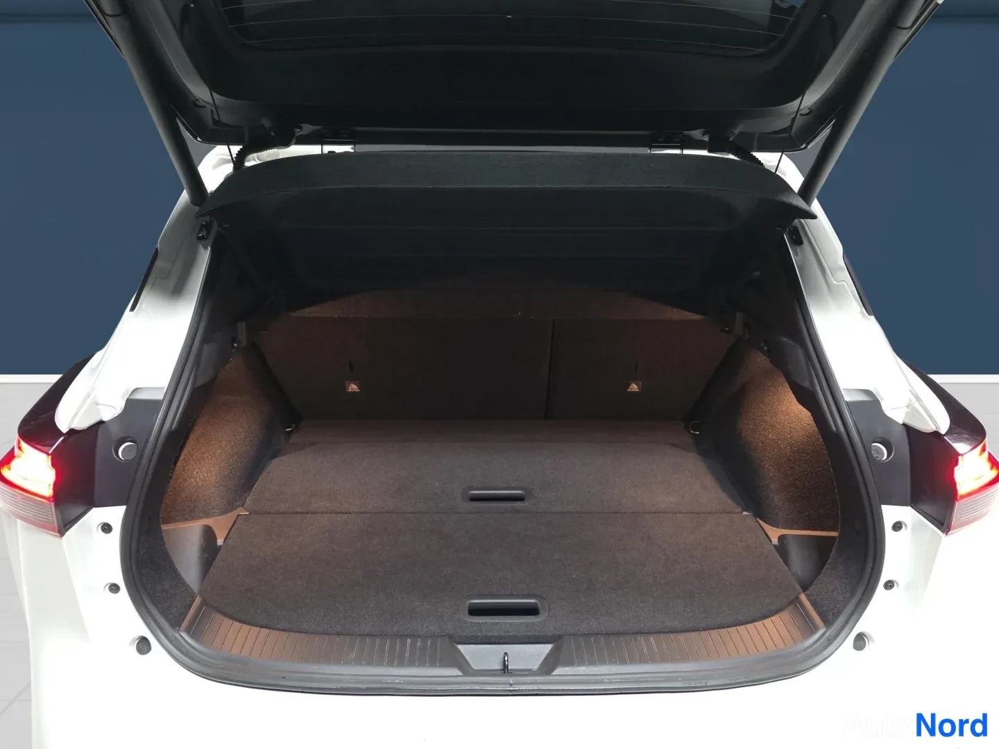White Nissan Qashqai 2024, photo 6