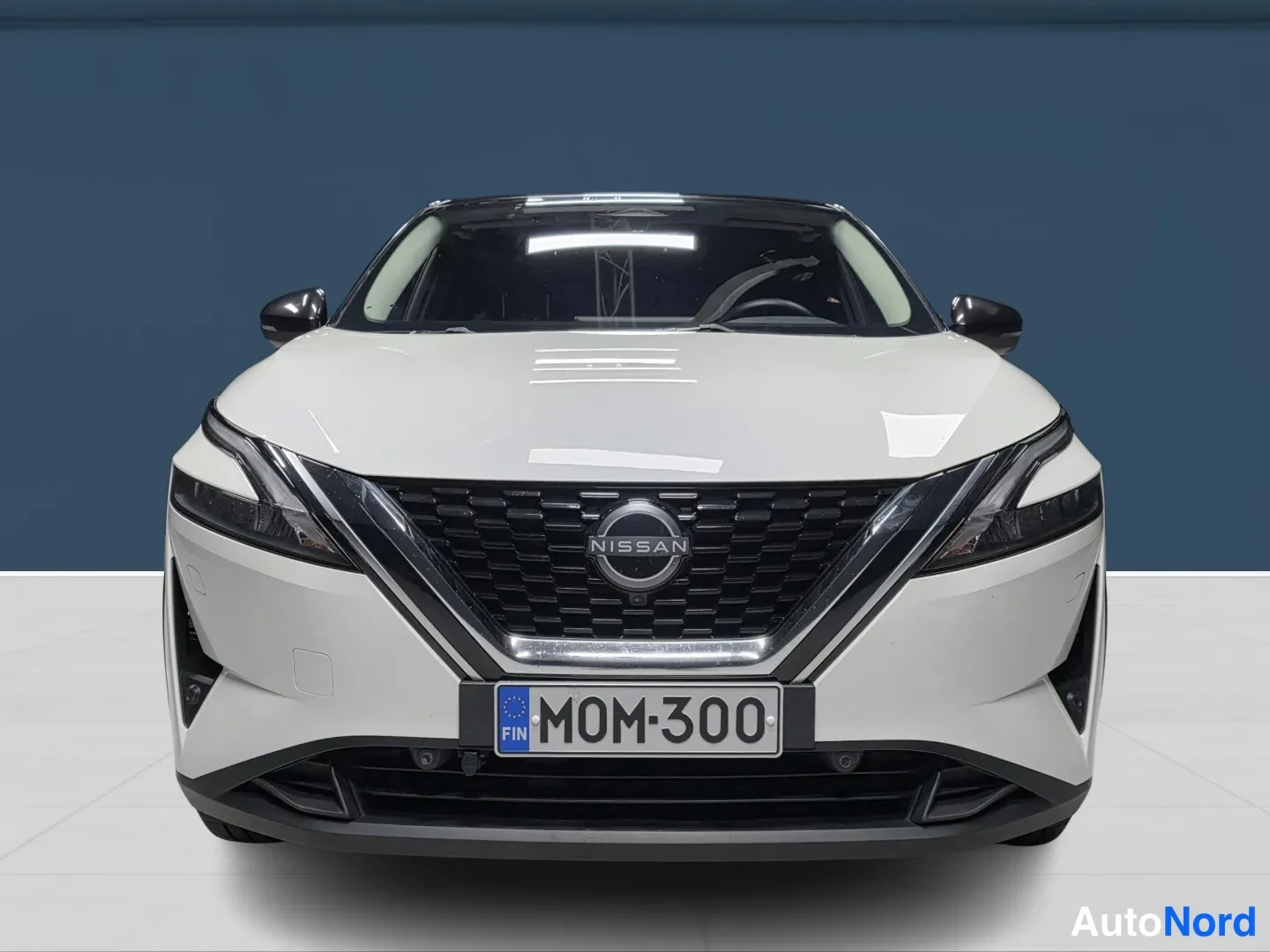 White Nissan Qashqai 2022, front, photo 3