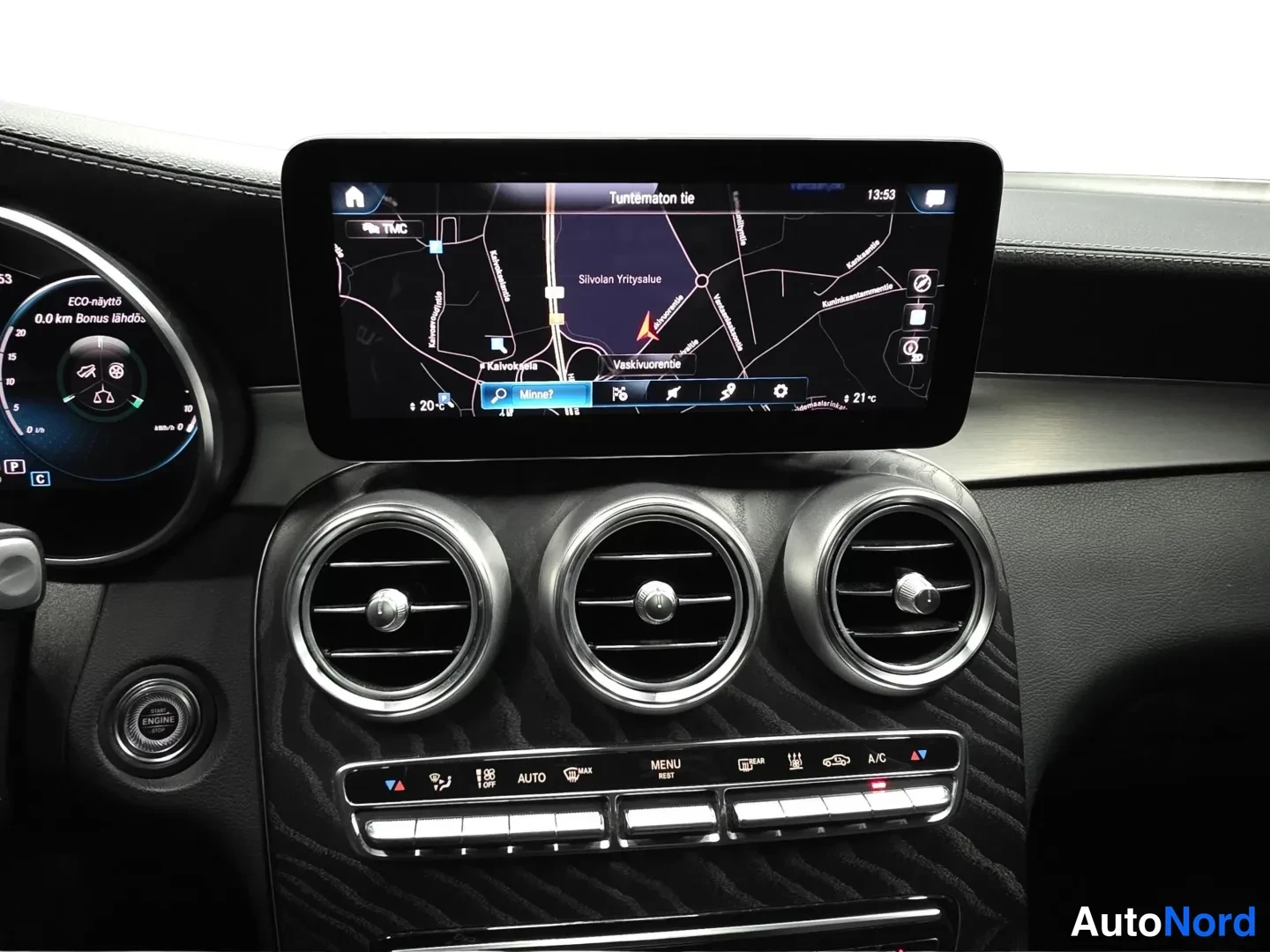 White Mercedes-Benz GLC 2021, photo 14