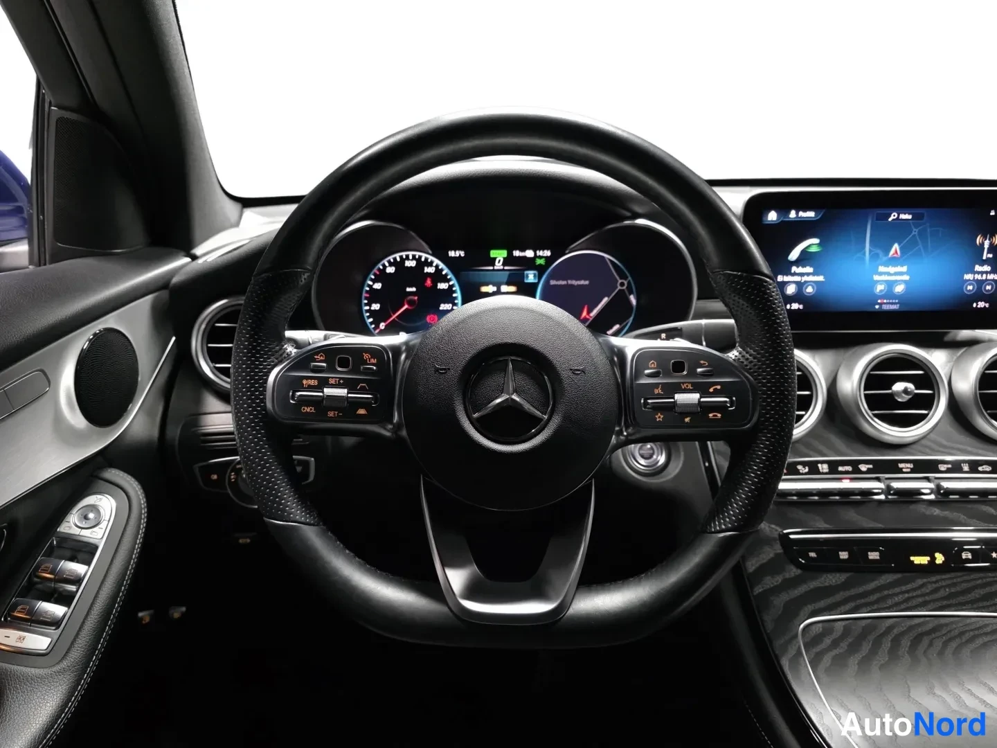 Blue Mercedes-Benz GLC 2020, photo 12