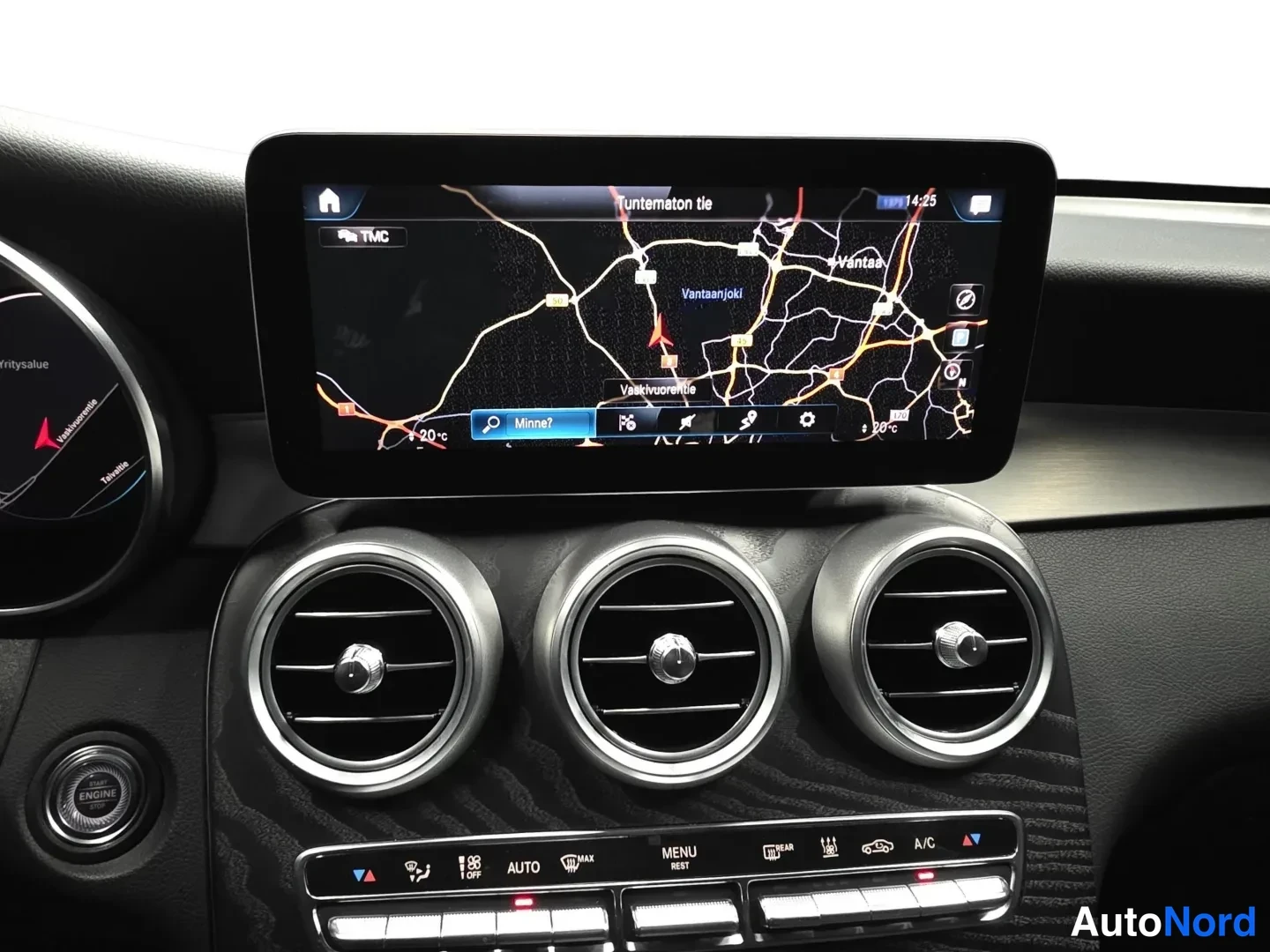 Blue Mercedes-Benz GLC 2020, photo 14