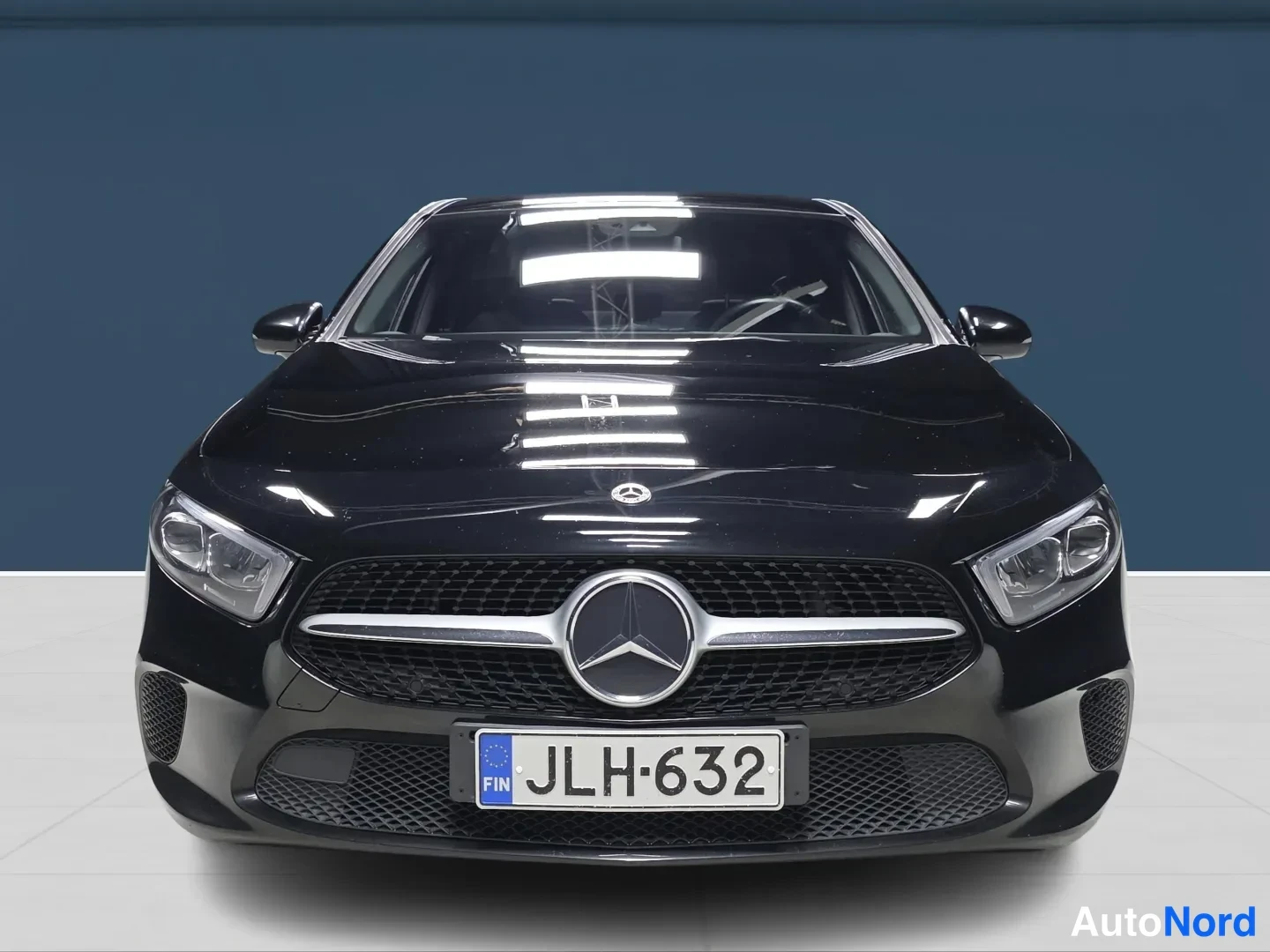 Black Mercedes-Benz A 2020, photo 3
