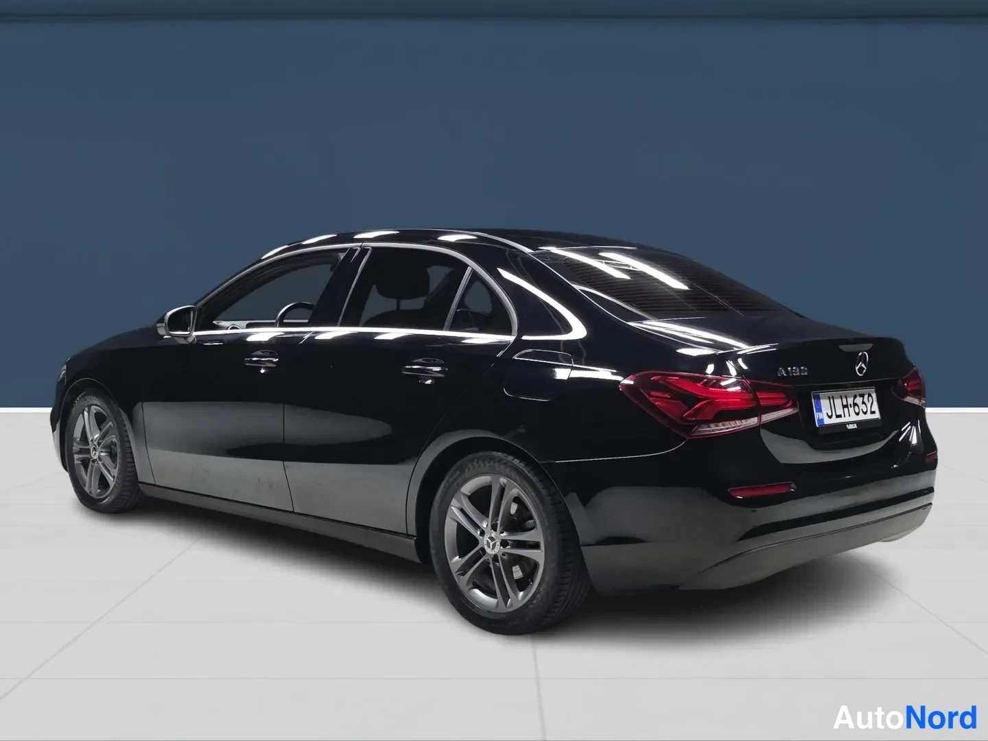 Black Mercedes-Benz A 2020, photo 5