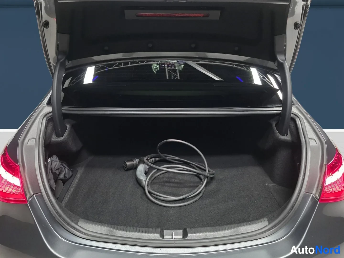 Grey Mercedes-Benz C 2023, photo 12