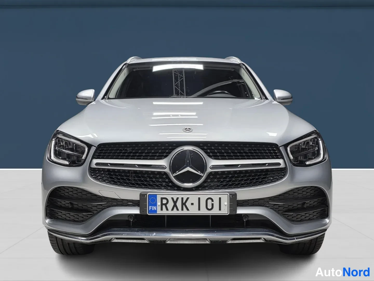 Grey Mercedes-Benz GLC 2022, front, photo 3