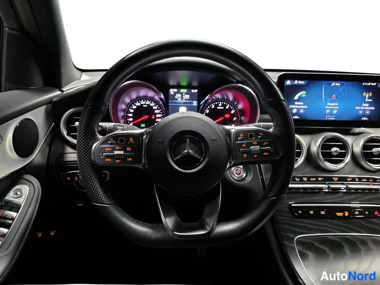 Black Mercedes-Benz GLC 2022, photo 12