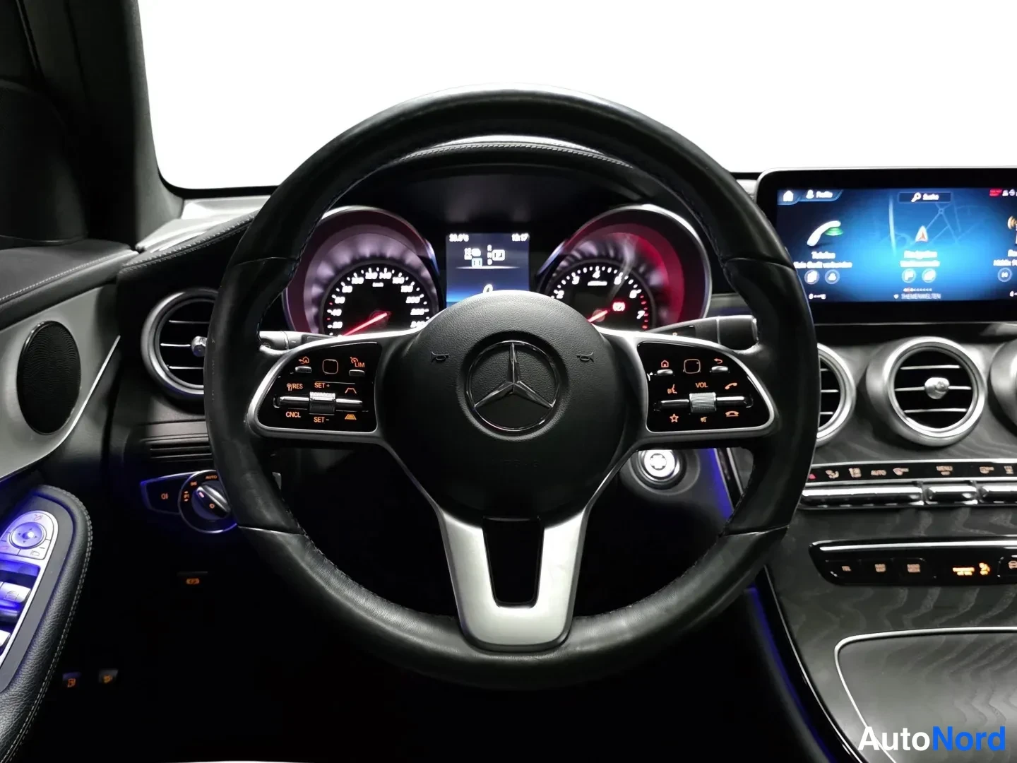 Black Mercedes-Benz GLC 2021, photo 10