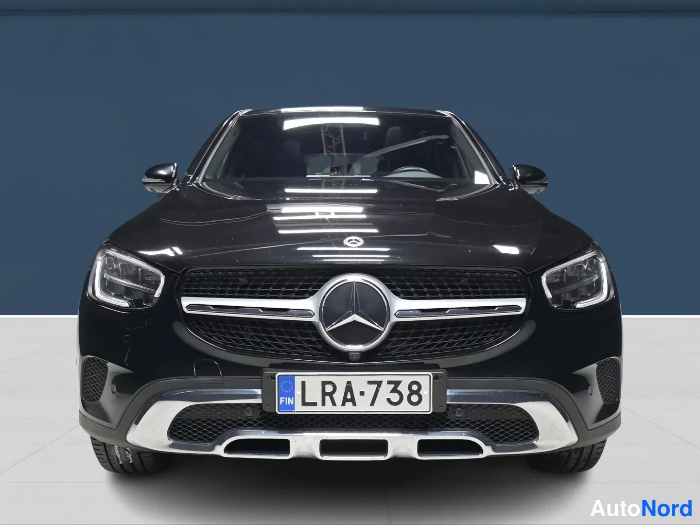 Black Mercedes-Benz GLC 2021, front, photo 4