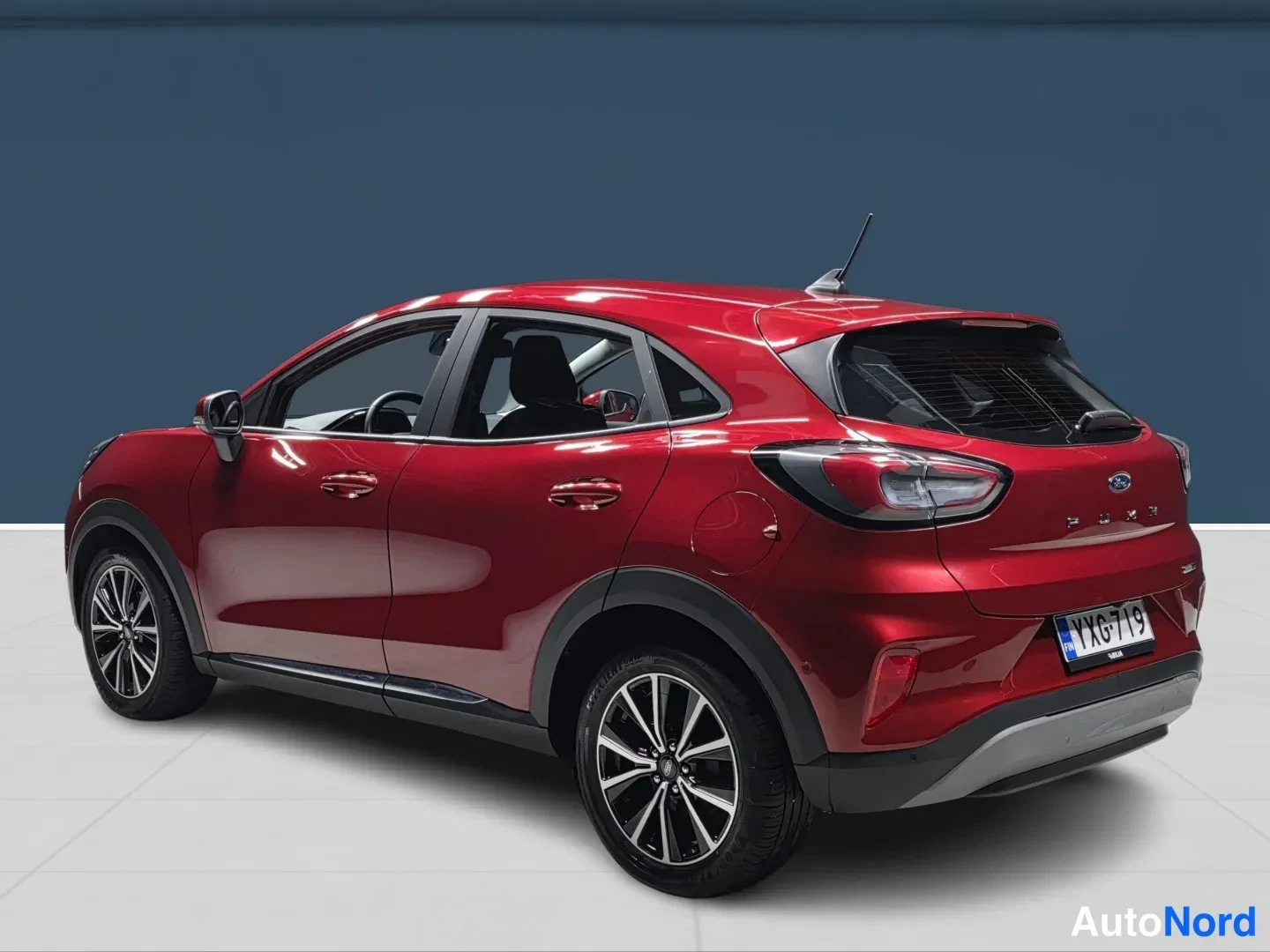Red Ford Puma 2020, rear three-quarter, photo 5