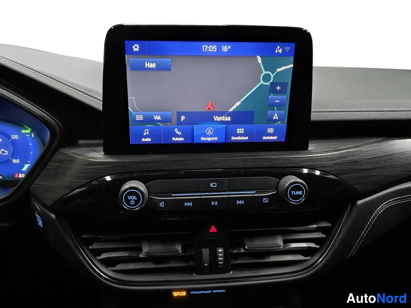 Red Ford Kuga 2022, photo 12