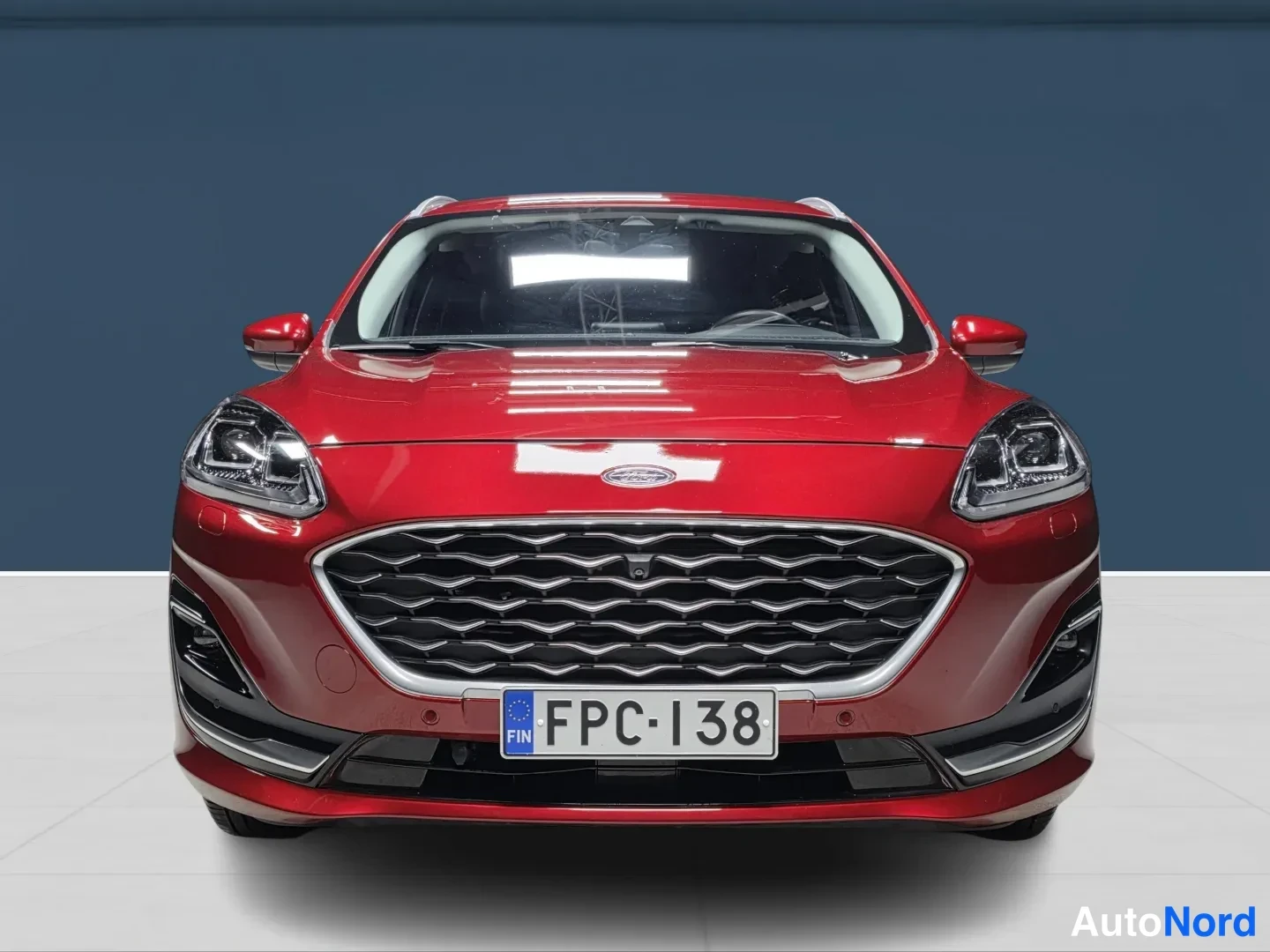 Red Ford Kuga 2022, front, photo 3