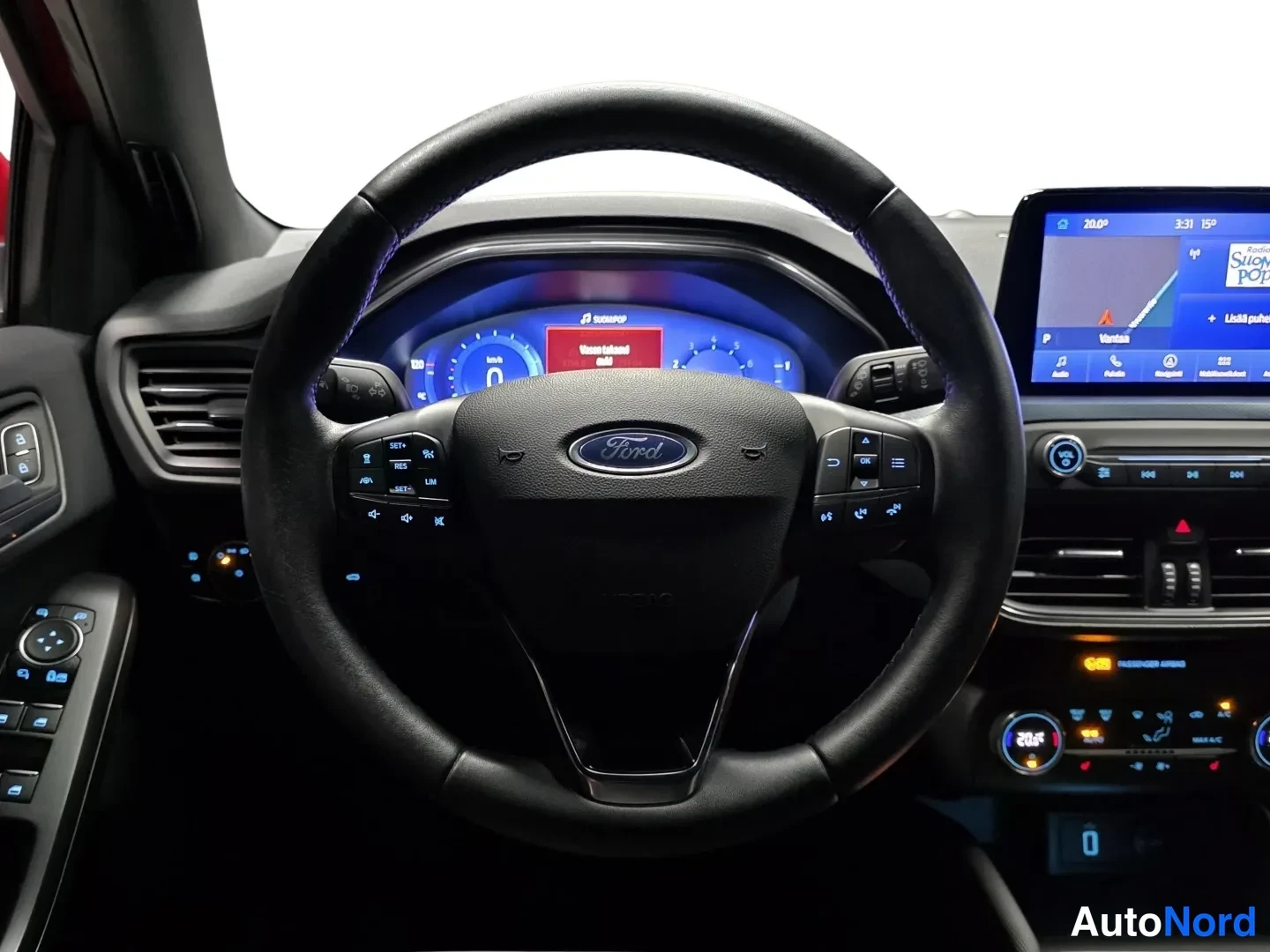 Red Ford Focus 2020, photo 12
