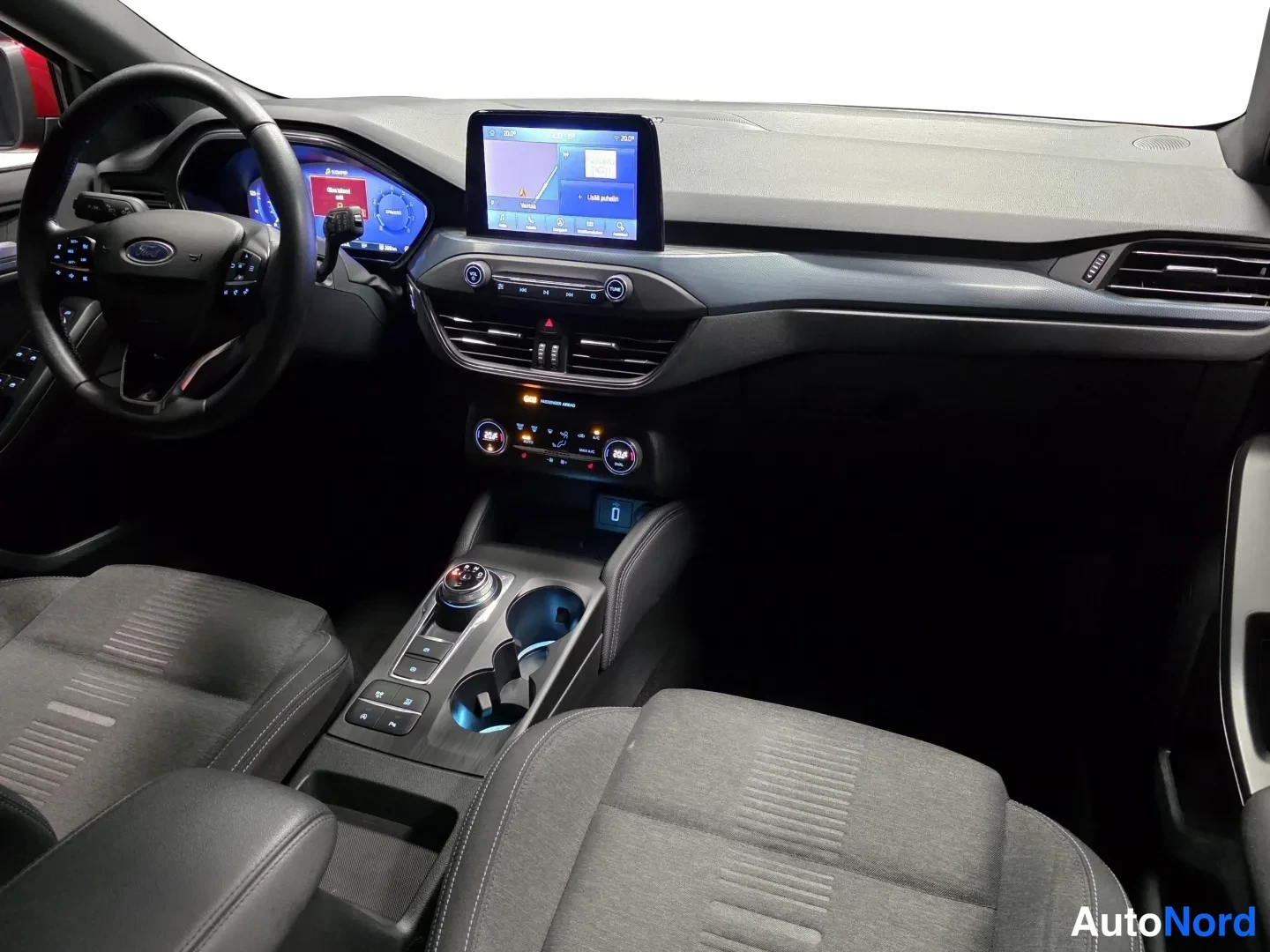 Red Ford Focus 2020, photo 16