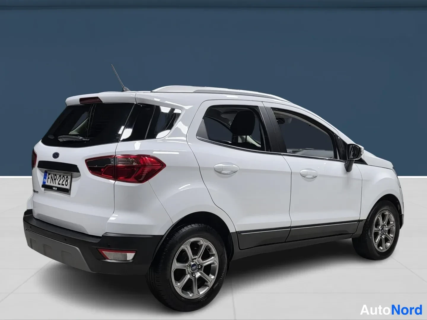 Valkoinen Ford EcoSport 2019, takaviisto, kuva 5