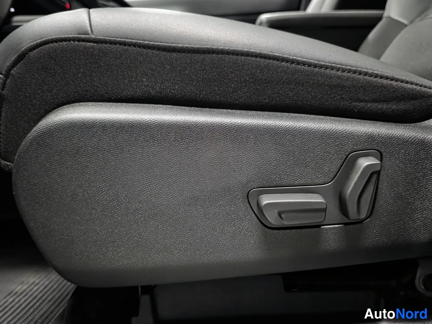 Black Citroën C5 Aircross 2022, photo 15
