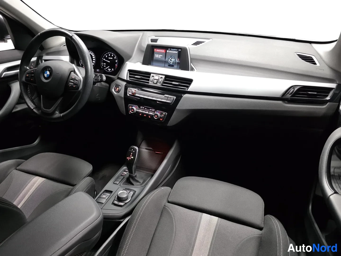 White BMW X1 2019, photo 4