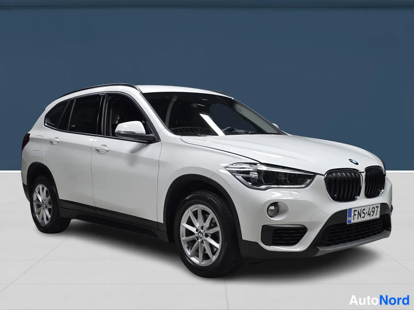 White BMW X1 2019, photo 2