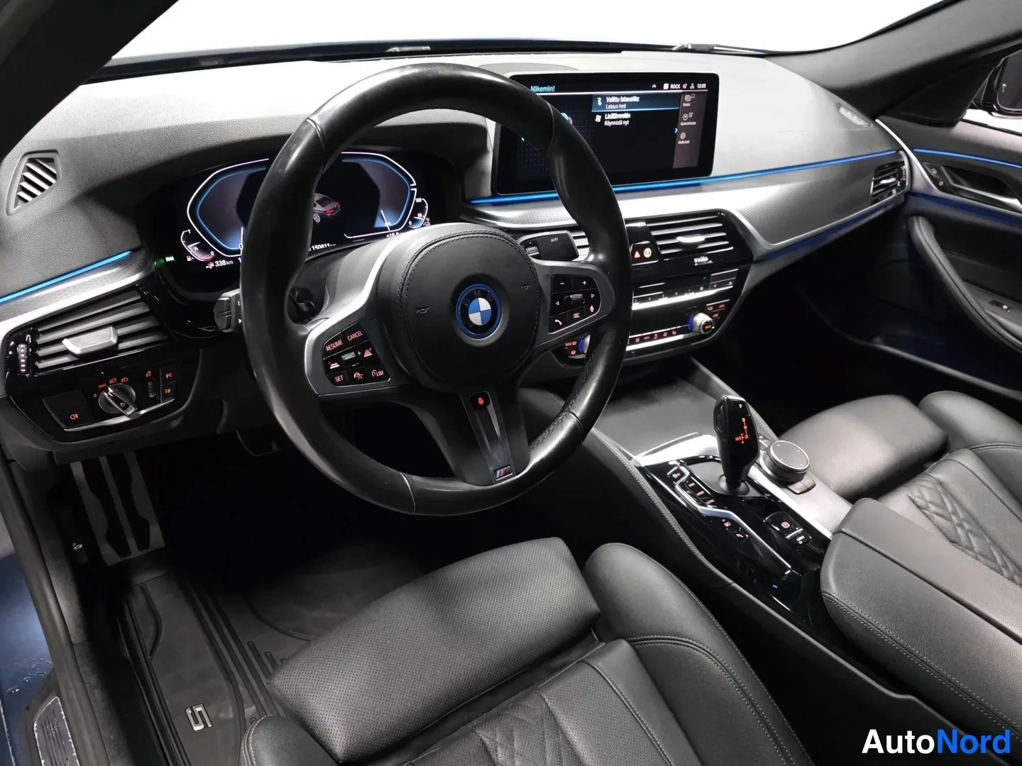 Blue BMW 545 2022, photo 9