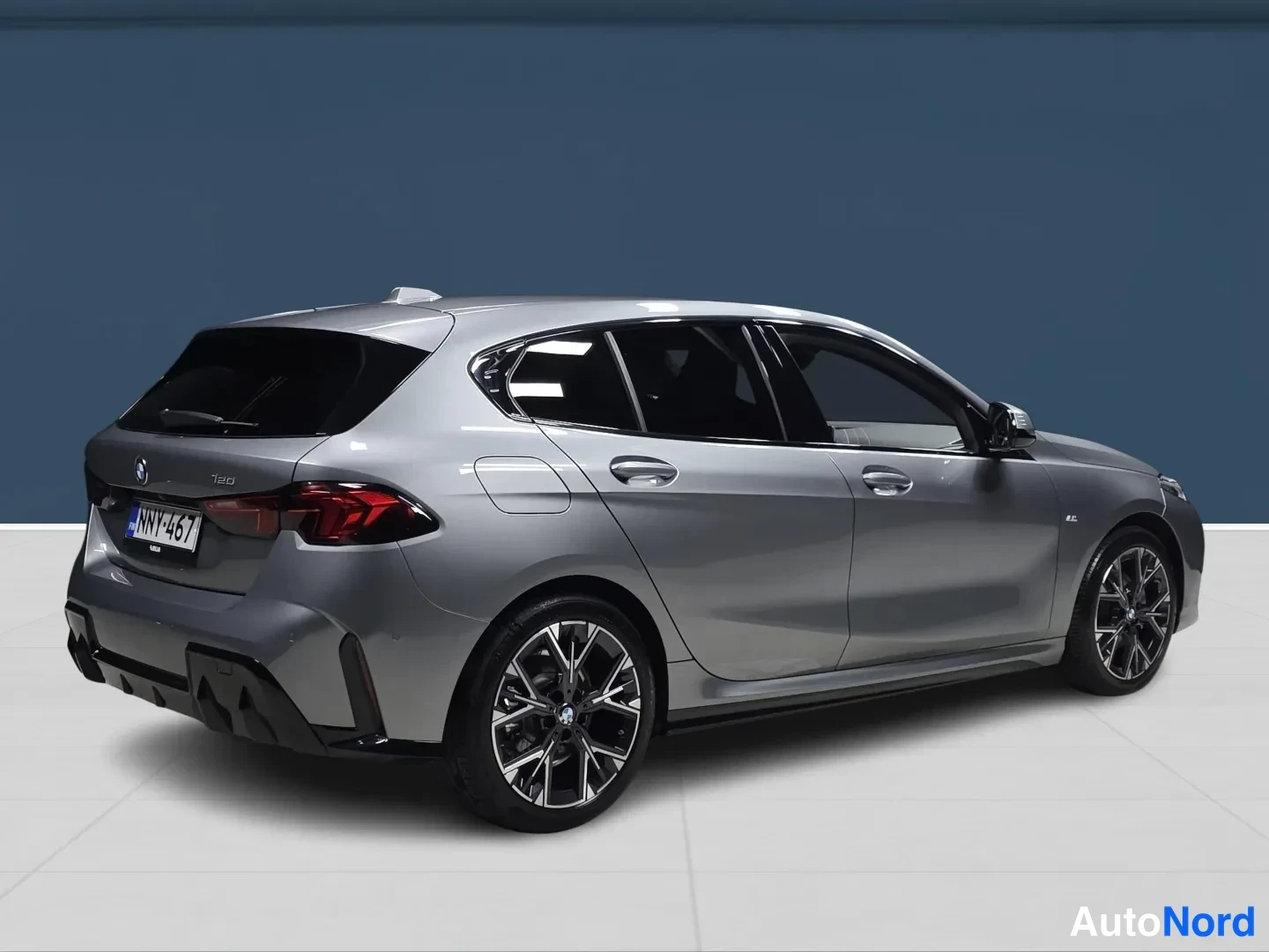 Grey BMW 120 2025, photo 4