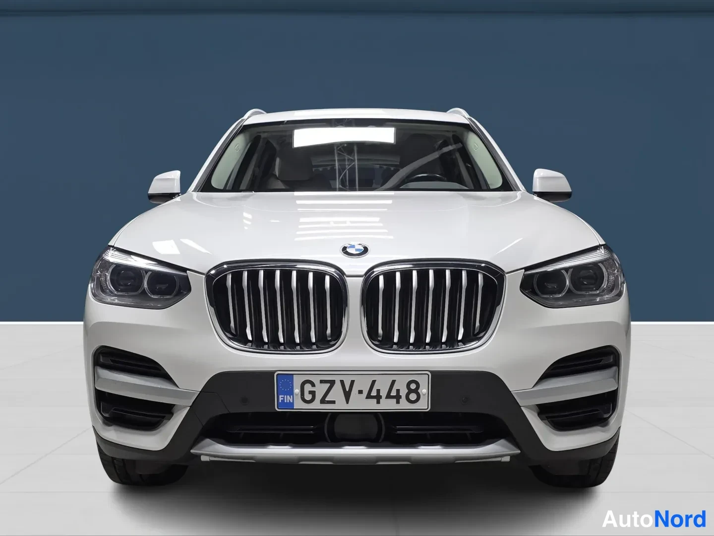 White BMW X3 2021, photo 3