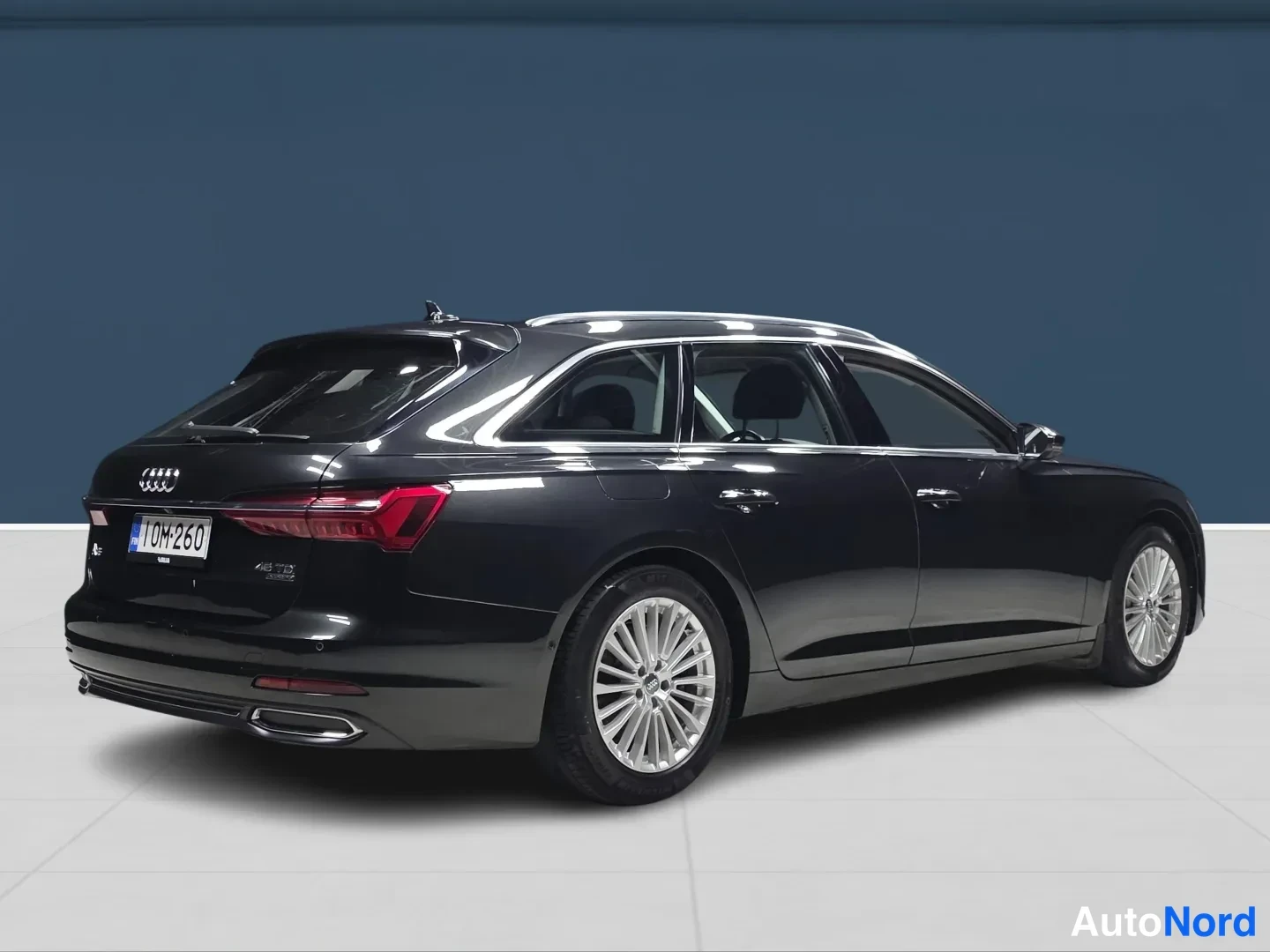 Musta Audi A6 2019, takaviisto, kuva 4