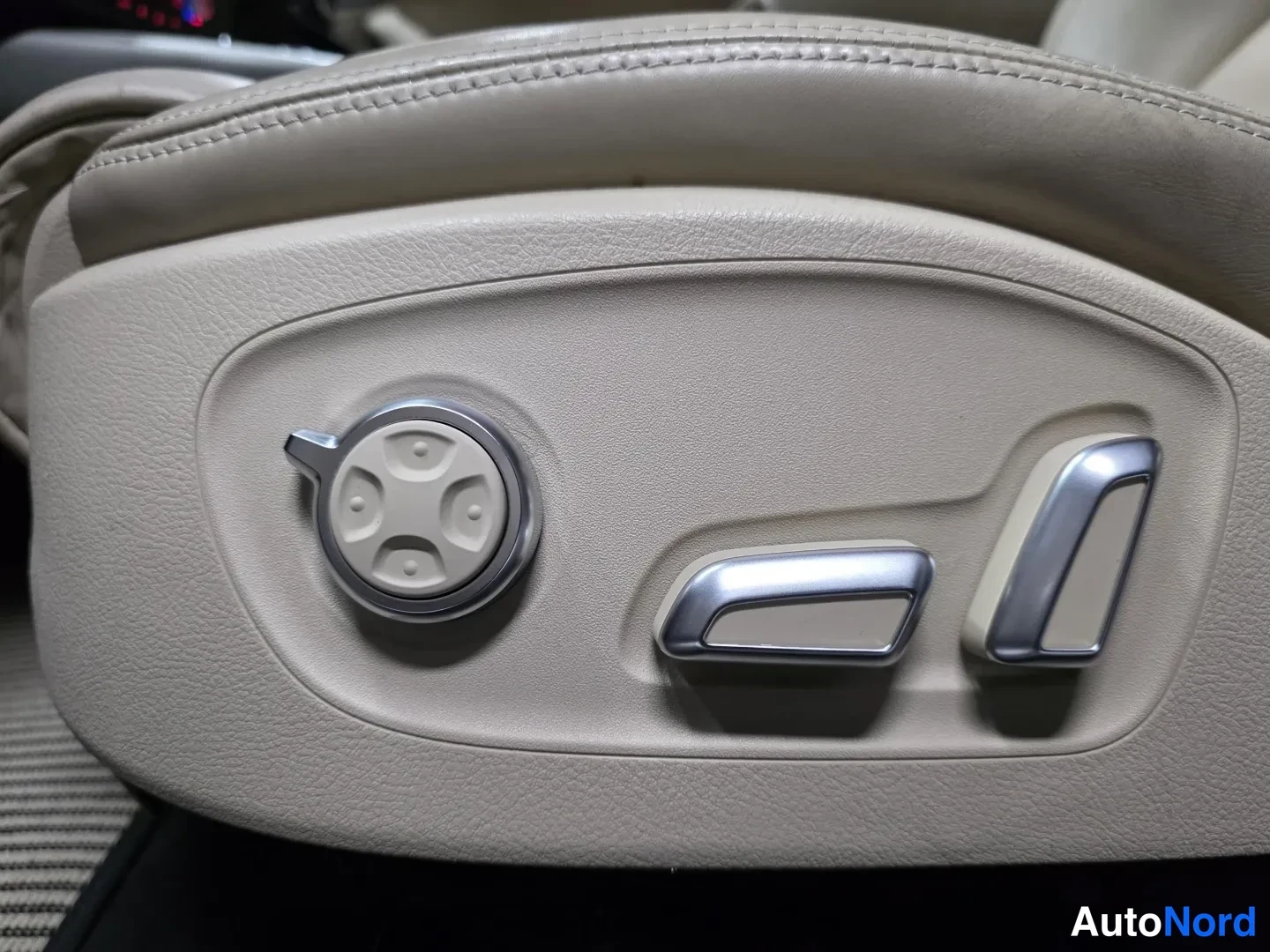 Beige Audi A6 Allroad Quattro 2018, photo 16
