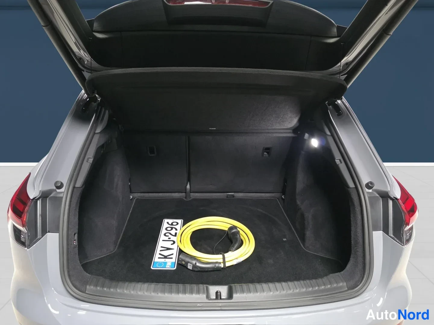 Grey Audi Q4 E-tron 2022, photo 7