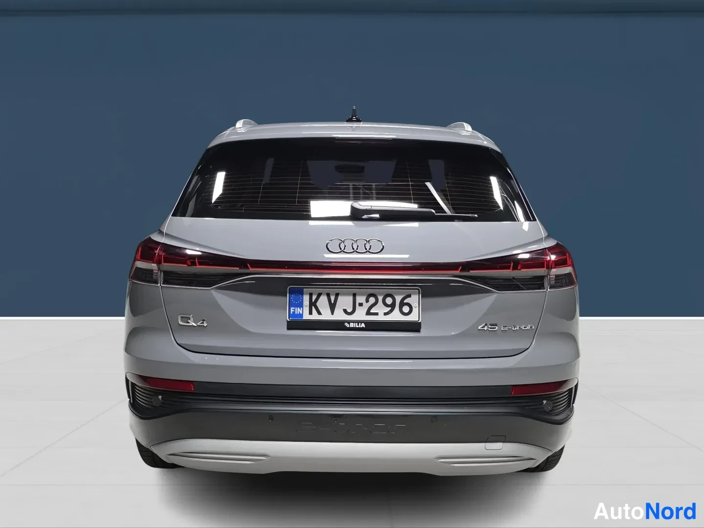 Grey Audi Q4 E-tron 2022, photo 6
