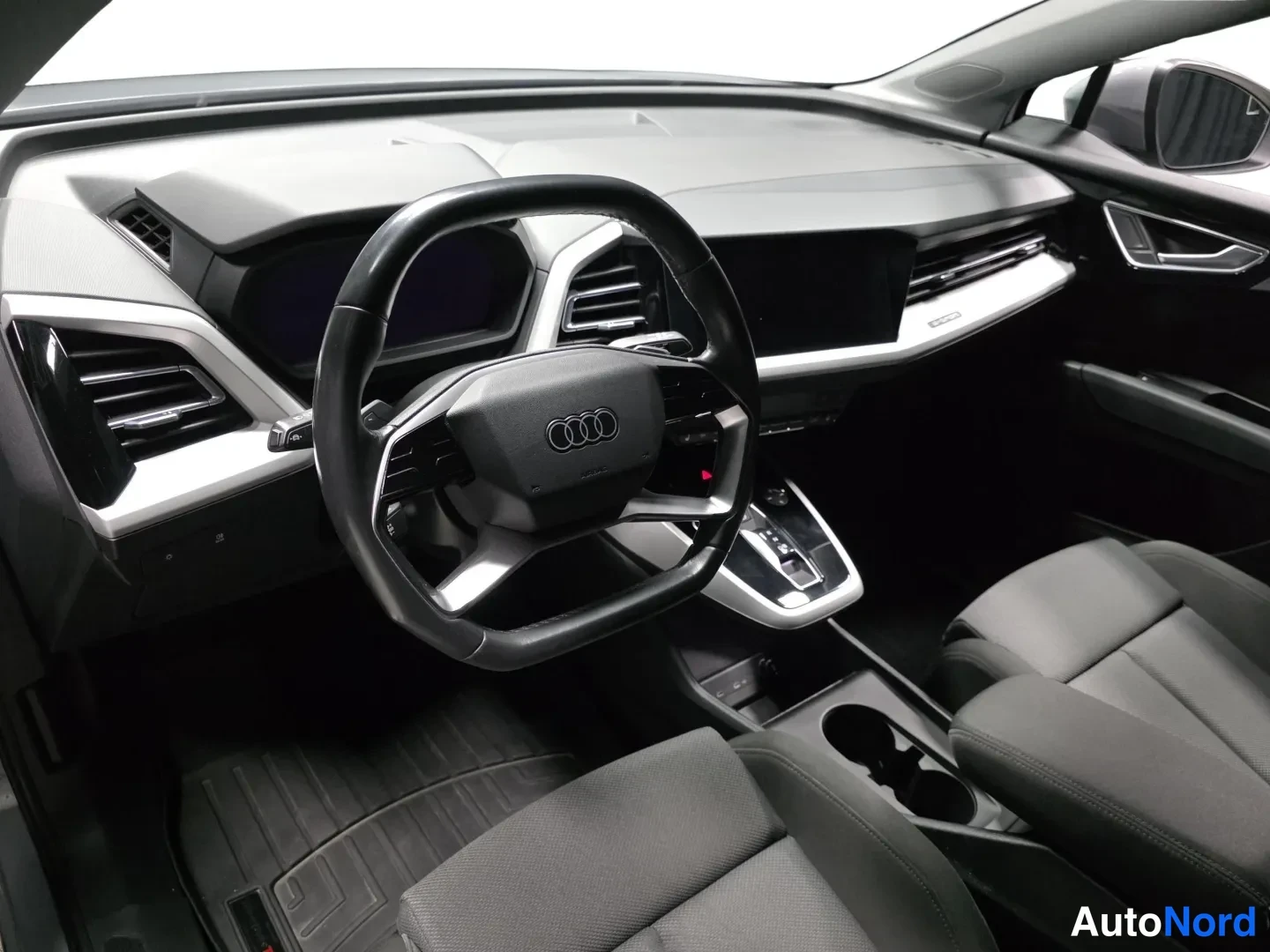Grey Audi Q4 E-tron 2022, photo 11