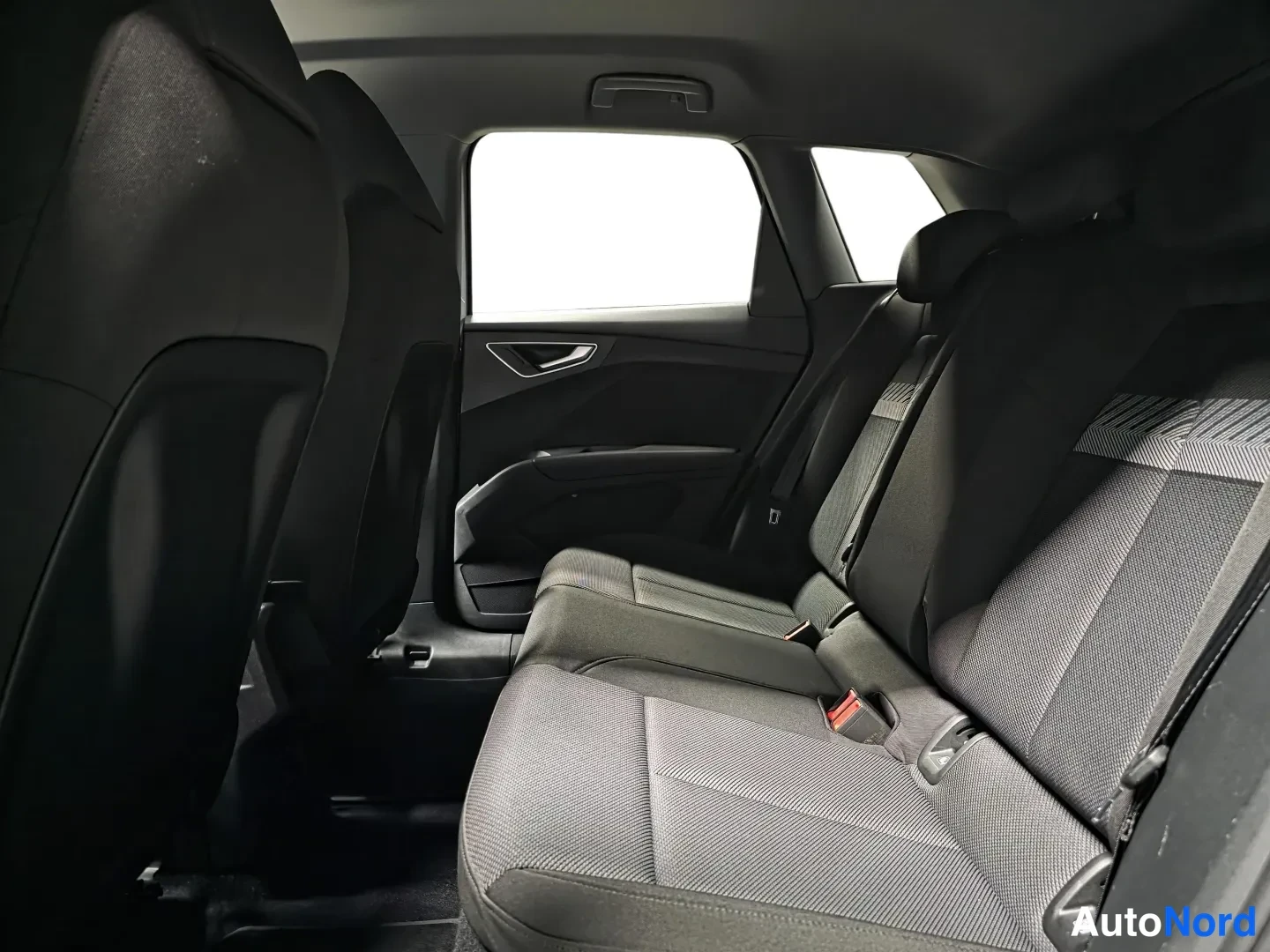 Grey Audi Q4 E-tron 2022, photo 12