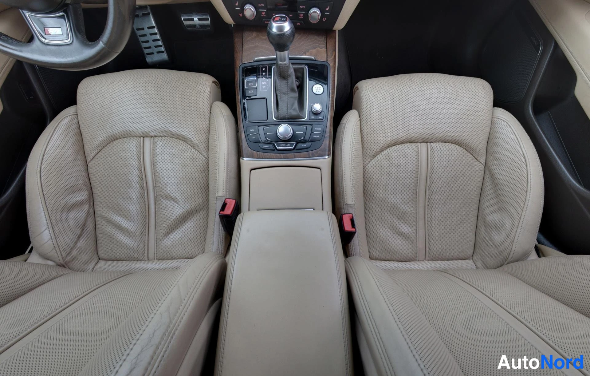 Musta Audi A7 2012, kuva 14