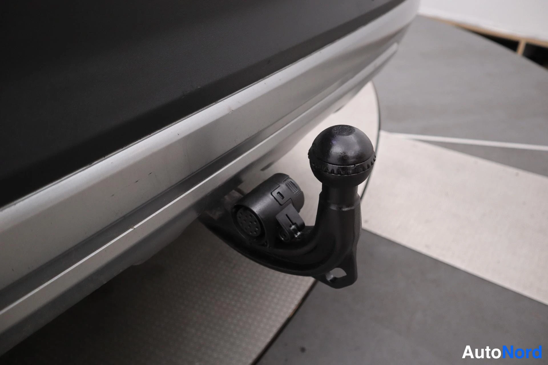 Musta Audi Q7 2016, kuva 38