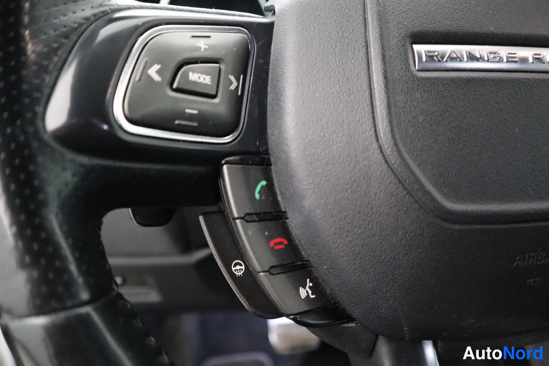 Valkoinen Land Rover Range Rover Evoque 2014, kuva 16