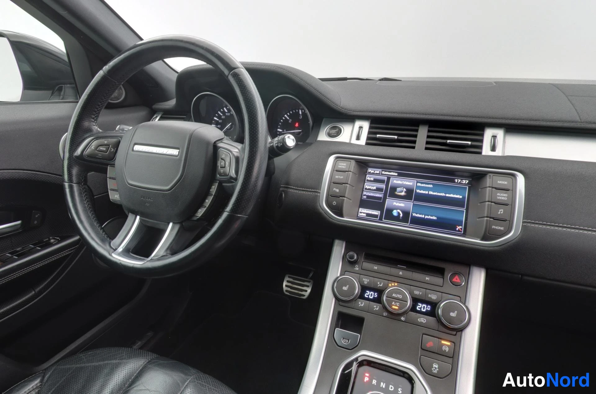 Valkoinen Land Rover Range Rover Evoque 2014, kuva 11