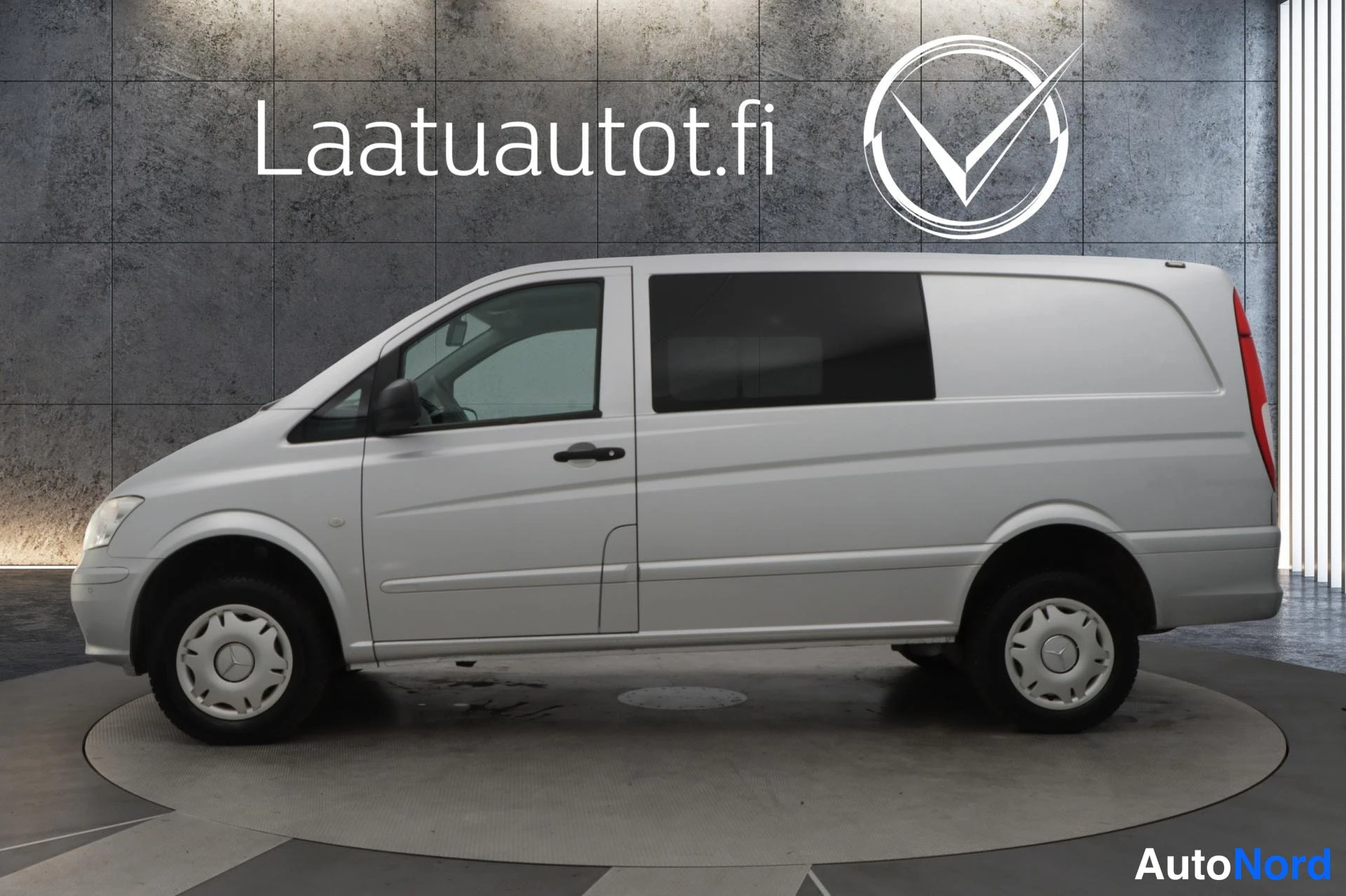 Hopea Mercedes-Benz Vito 2012, sivulta, kuva 5