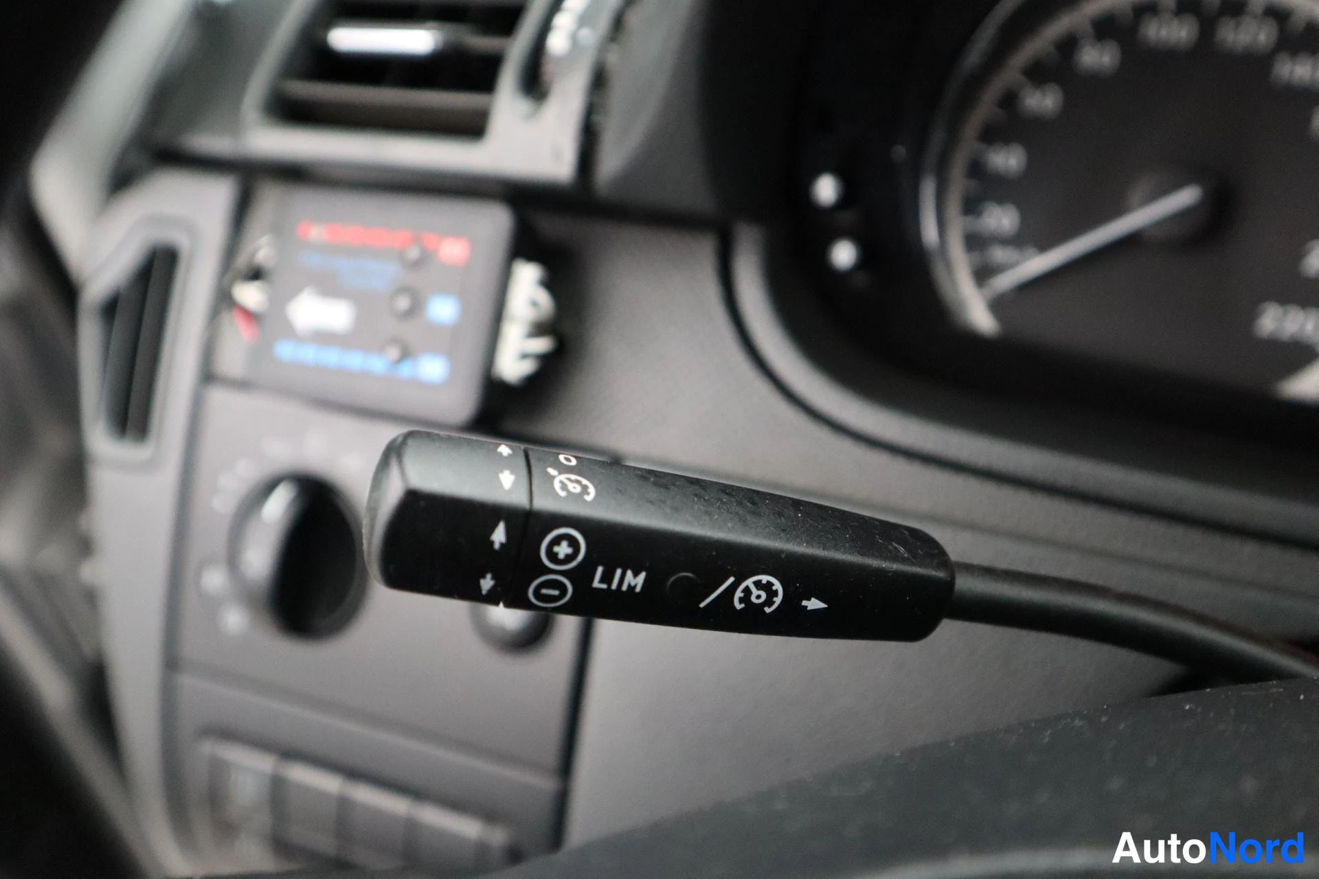 Hopea Mercedes-Benz Vito 2012, kuva 14