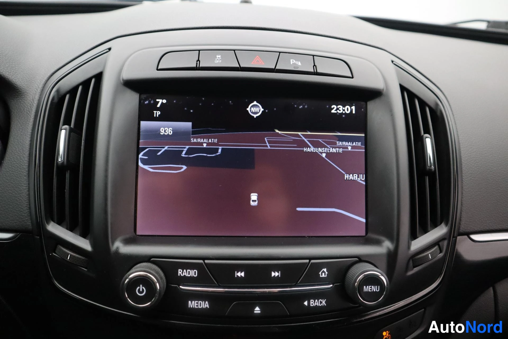 Ruskea Opel Insignia 2014, kuva 21
