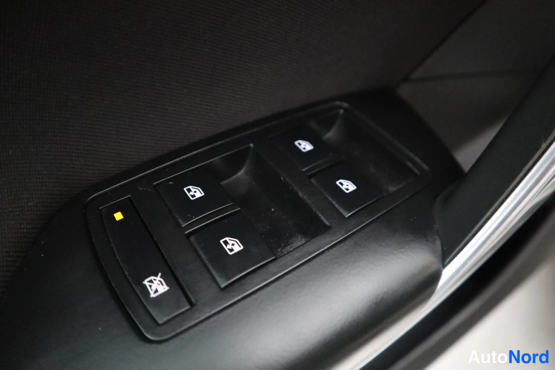 Ruskea Opel Insignia 2014, kuva 25